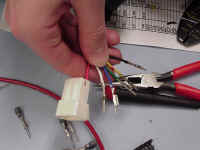ConnectorPinsWires.JPG (64798 bytes)