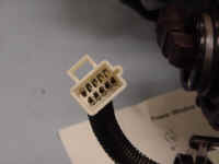 HeadlampConnector.JPG (43026 bytes)