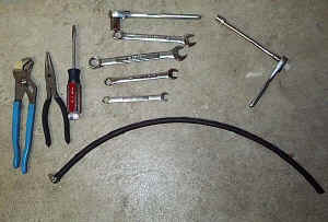 tools.jpg (48994 bytes)